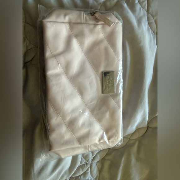 Kylie Cosmetics Handbags - Kylie Cosmetics Quilted cosmetic bag
